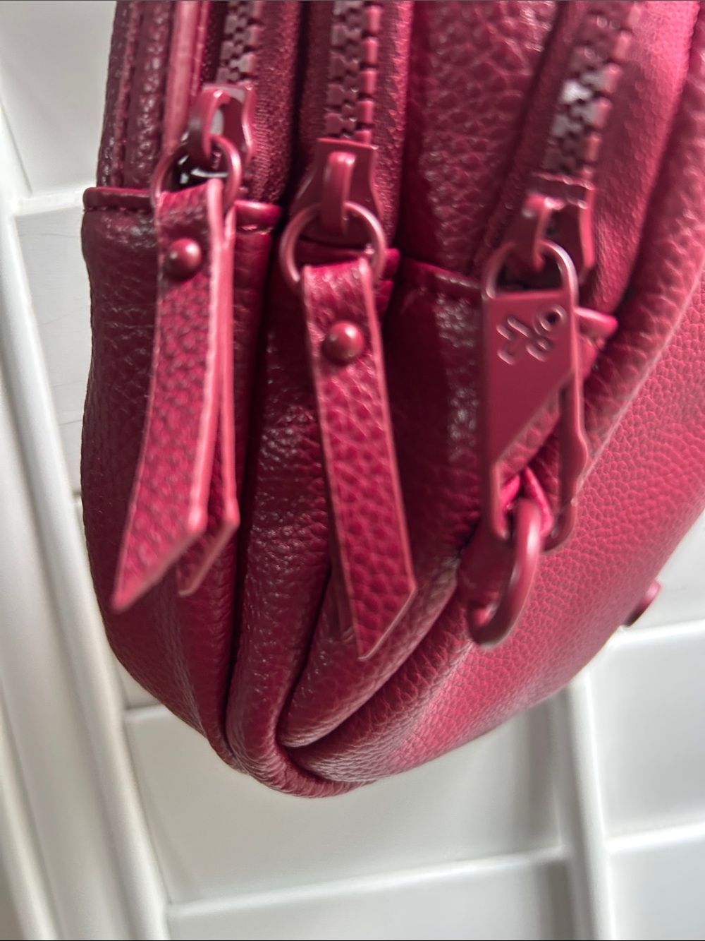 Samantha Brown Crossbody Bag in Burgandy - Picture 8 of 10